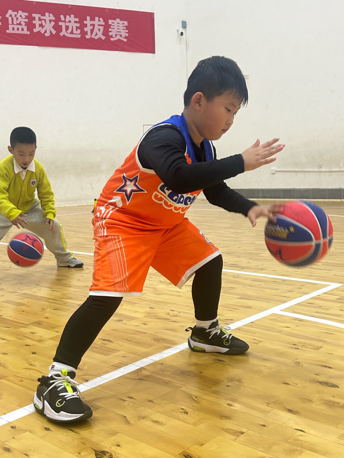 小学生篮球运球训练方法10种